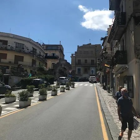 Dania Holiday home Taormina