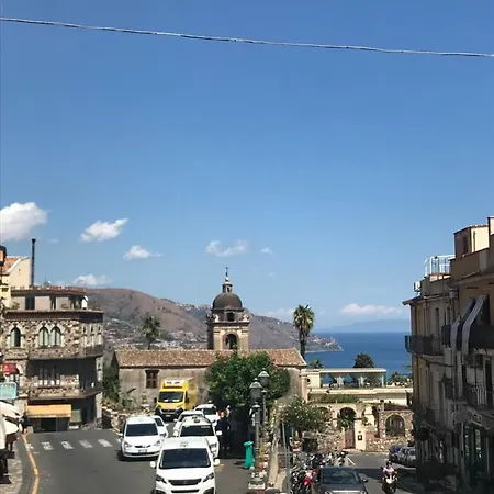 Dania Taormina